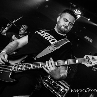 078 Backfist